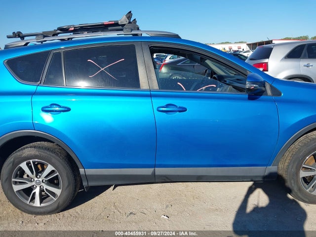Toyota Rav4 Xle 2017 JTMRFREV3HD204262 Image 13