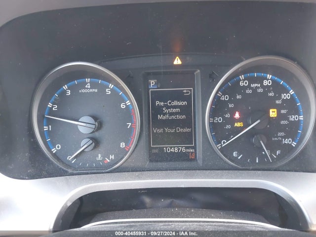 Toyota Rav4 Xle 2017 JTMRFREV3HD204262 Image 7