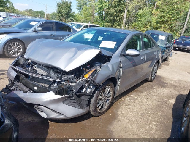 KIA Forte Lxs 2023 3KPF24AD4PE676286 Image 2