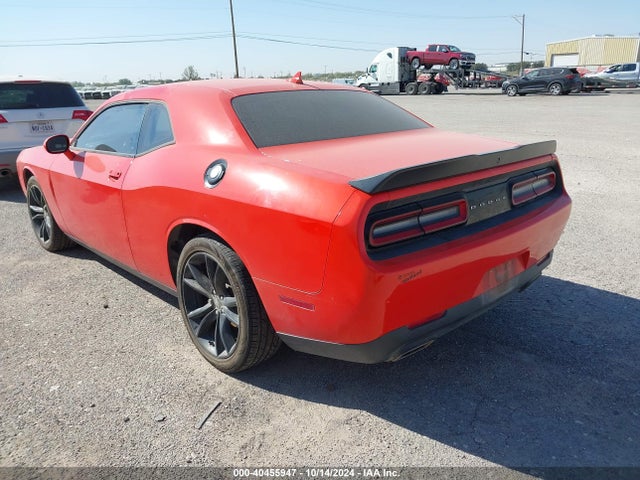 Dodge Challenger Sxt 2018 2C3CDZAG3JH204682 Image 3