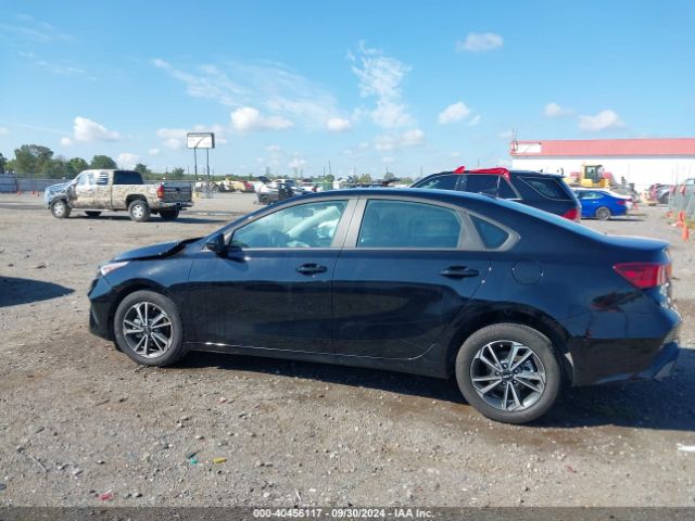 3KPF24ADXRE783054 KIA Forte Lxs