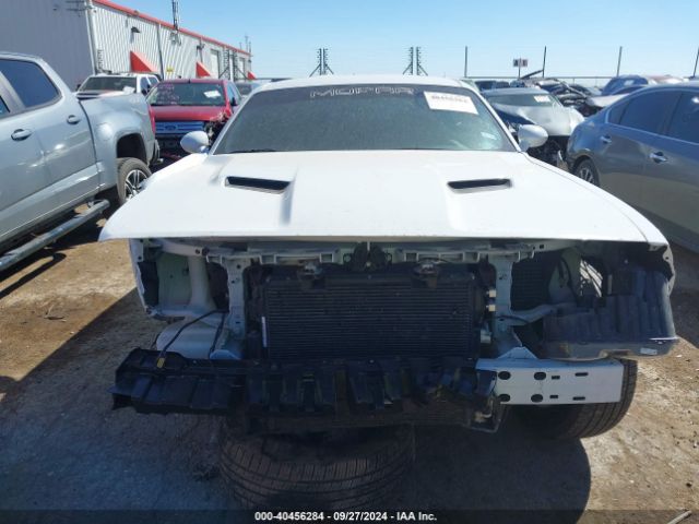 2C3CDZGG6NH165504 Dodge Challenger Sxt Awd