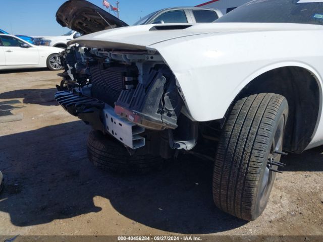 2C3CDZGG6NH165504 Dodge Challenger Sxt Awd