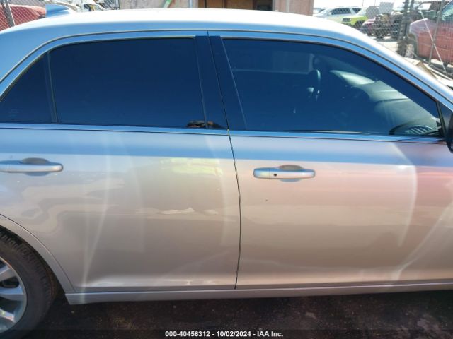 2C3CCAAG4KH666318 Chrysler 300 Touring L