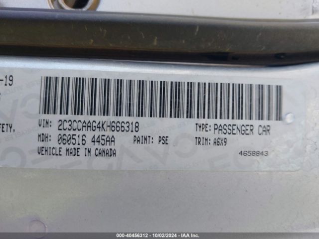 2C3CCAAG4KH666318 Chrysler 300 Touring L