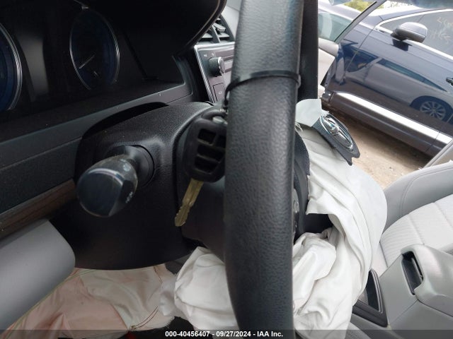 Продаж на аукціоні авто 2017 Toyota Camry Le, vin: 4T1BF1FK0HU268567, номер лоту: 40456407