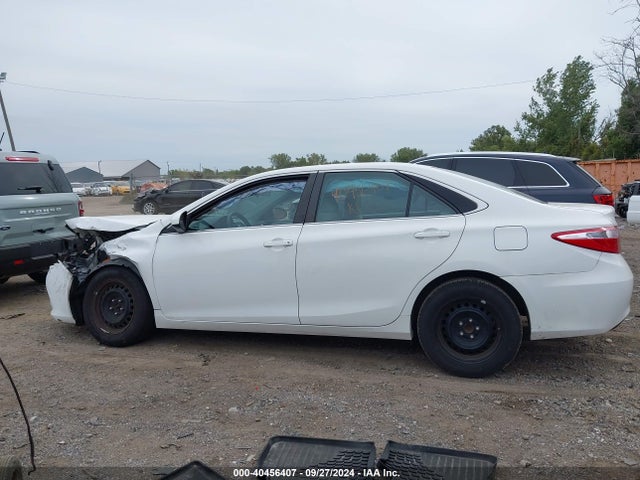 Продаж на аукціоні авто 2017 Toyota Camry Le, vin: 4T1BF1FK0HU268567, номер лоту: 40456407