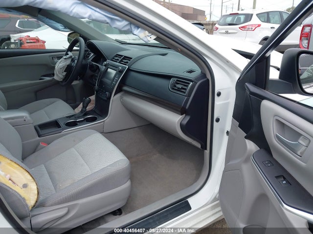 Продаж на аукціоні авто 2017 Toyota Camry Le, vin: 4T1BF1FK0HU268567, номер лоту: 40456407