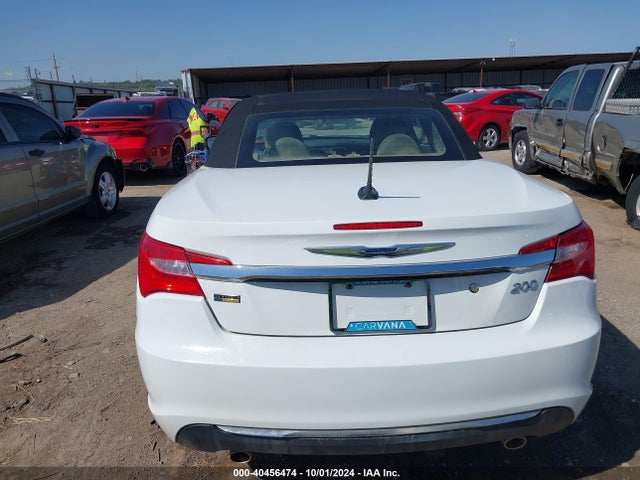Chrysler 200 Touring 2014 1C3BCBEG2EN131060 Image 16