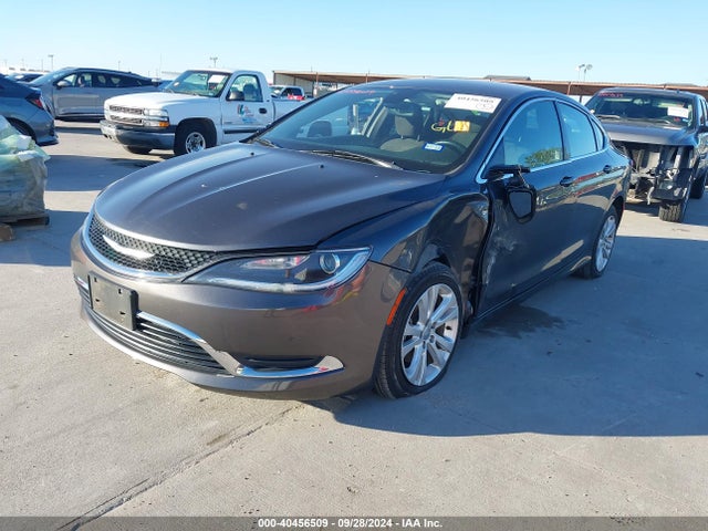 Chrysler 200 Limited 2016 1C3CCCAB7GN159346 Image 2