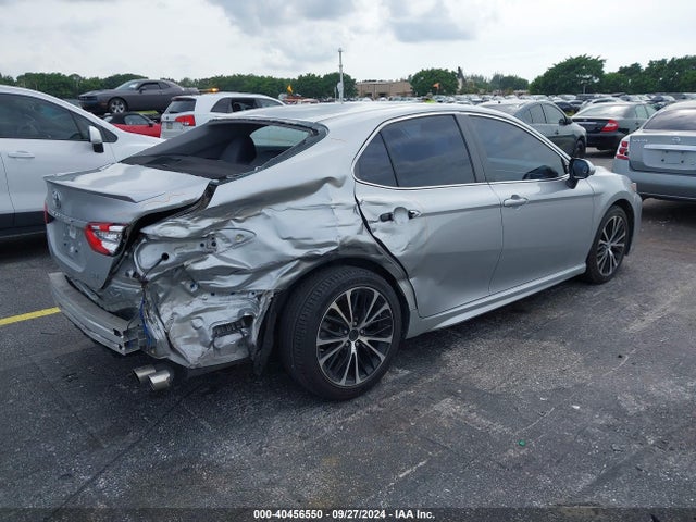 Toyota CAMRY SE 2018 4T1B11HKXJU062528 Image 4