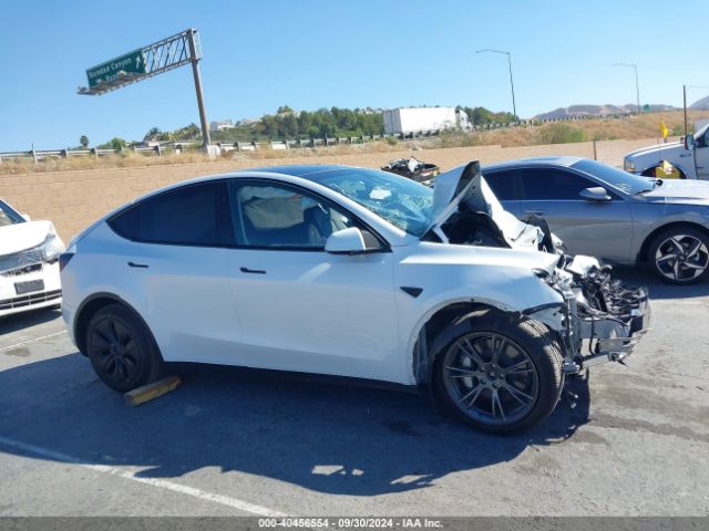 7SAYGAEEXRF108555 Tesla Model Y Long Range Dual Motor All-wheel Drive