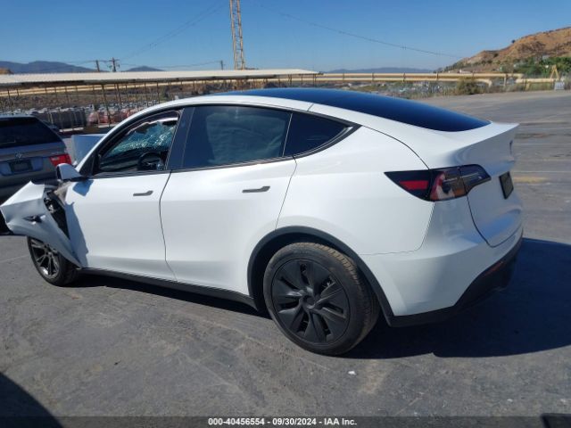7SAYGAEEXRF108555 Tesla Model Y Long Range Dual Motor All-wheel Drive