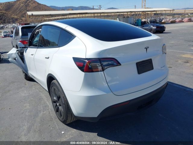 7SAYGAEEXRF108555 Tesla Model Y Long Range Dual Motor All-wheel Drive