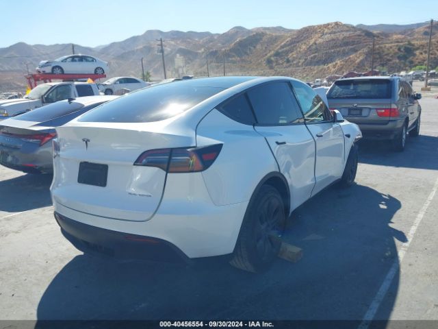 7SAYGAEEXRF108555 Tesla Model Y Long Range Dual Motor All-wheel Drive