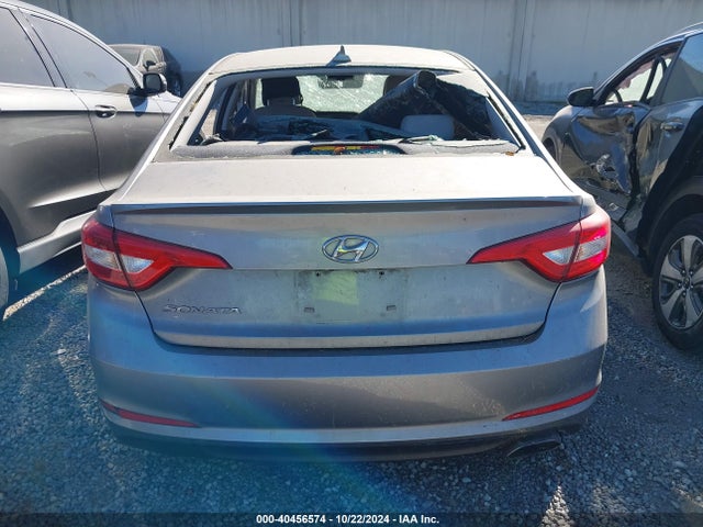 Hyundai SONATA SE 2016 5NPE24AF7GH364102 Image 17