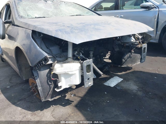 Hyundai SONATA SE 2016 5NPE24AF7GH364102 Image 19
