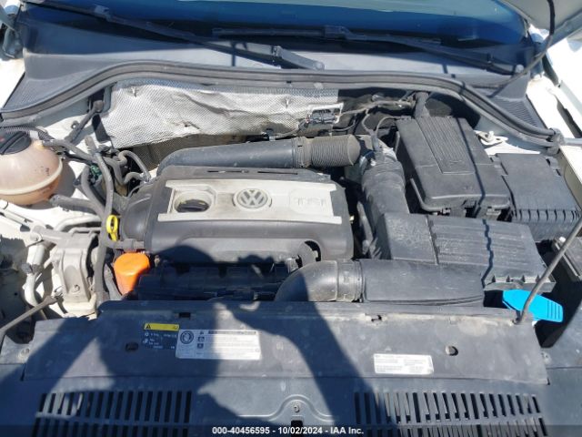 WVGBV7AXXFW500988 Volkswagen Tiguan R-line