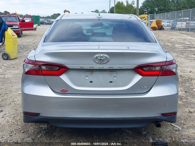 Toyota CAMRY LE 2022 4T1C11AK2NU070305 Image 17
