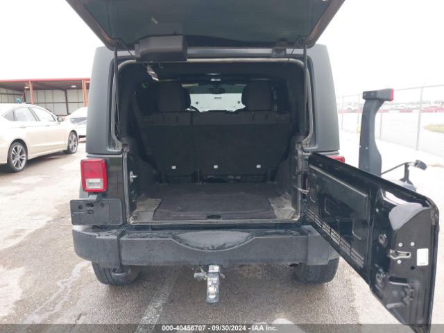 1C4BJWDG7HL745497 Jeep Wrangler Unlimited Sport 4x4