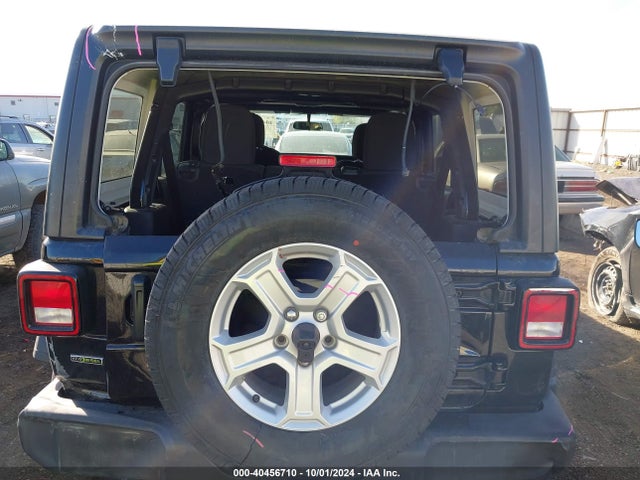 1C4HJXDM8MW727072 Jeep Wrangler Unlimited Sport S 4x4