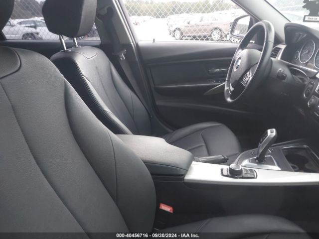 WBA8E1G54HNU13983 BMW 320i