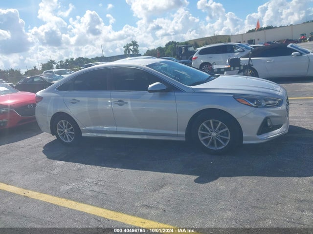 Hyundai SONATA SE 2019 5NPE24AF2KH796797 Image 13