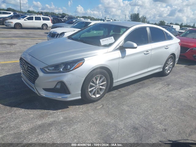 Hyundai SONATA SE 2019 5NPE24AF2KH796797 Image 2