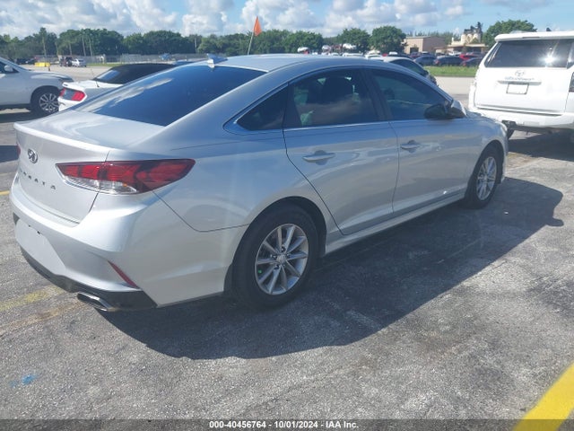 Hyundai SONATA SE 2019 5NPE24AF2KH796797 Image 4