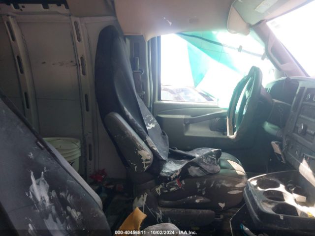 1GCWGBFG3K1177015 Chevrolet Express 2500 Work Van