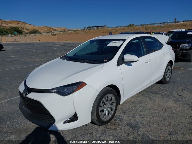 Toyota COROLLA LE 2017 2T1BURHEXHC906529 Image 2