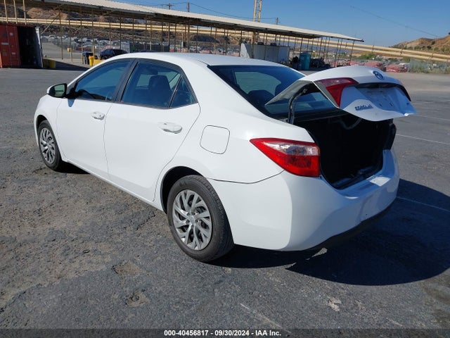 Toyota COROLLA LE 2017 2T1BURHEXHC906529 Image 3