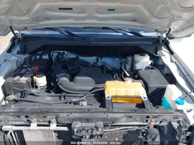 1N6BF0KM2KN809008 Nissan Nv Cargo Nv1500 S V6
