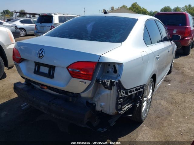 3VWLL7AJ0EM321249 Volkswagen Jetta 2.0l Tdi
