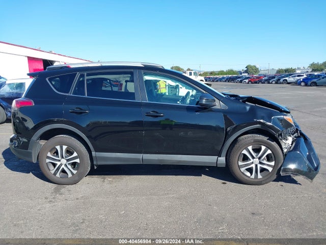 Toyota RAV4 LE 2016 2T3BFREV1GW471774 Image 13