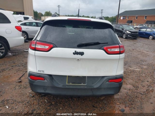 1C4PJLCB3GW222050 Jeep Cherokee Altitude