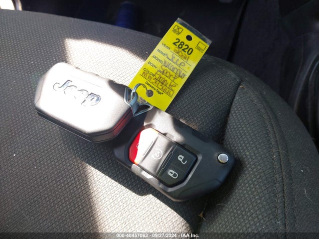 1C4HJXDN4MW593444 Jeep Wrangler Unlimited Sport Altitude 4x4