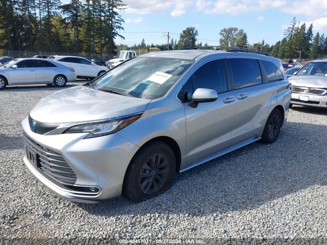 5TDJSKFC2NS062404 Toyota SIENNA XLE