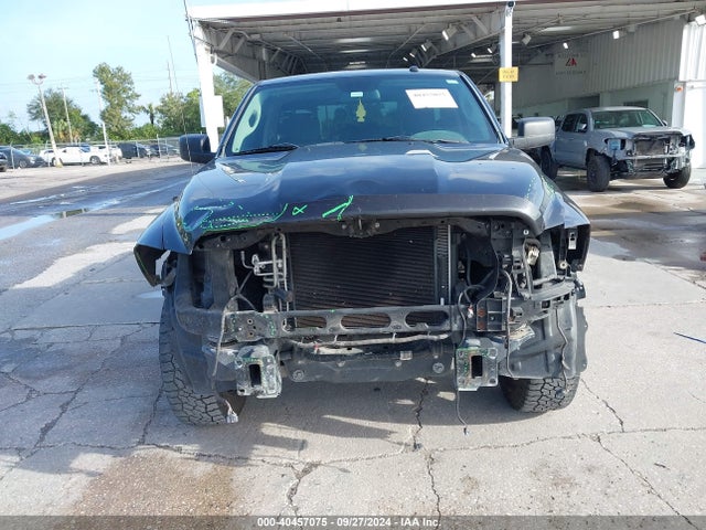 3C6JR6AG1EG330863 RAM 1500 Express