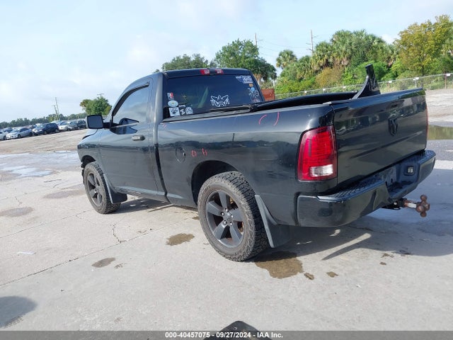 3C6JR6AG1EG330863 RAM 1500 Express