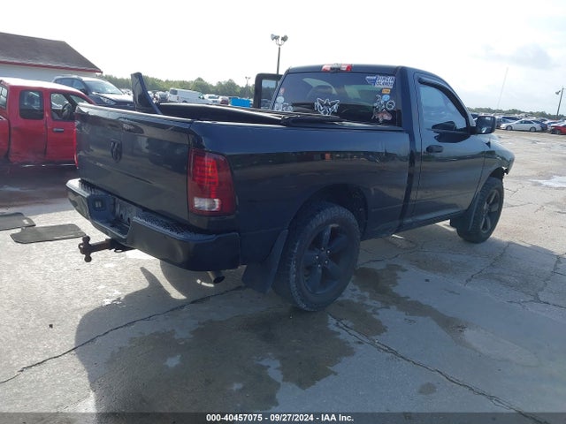 3C6JR6AG1EG330863 RAM 1500 Express
