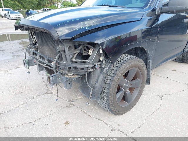 3C6JR6AG1EG330863 RAM 1500 Express