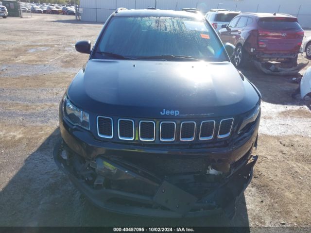 3C4NJCABXJT376309 Jeep Compass Sport Fwd