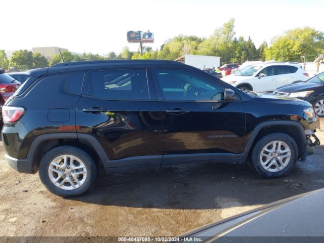 3C4NJCABXJT376309 Jeep Compass Sport Fwd