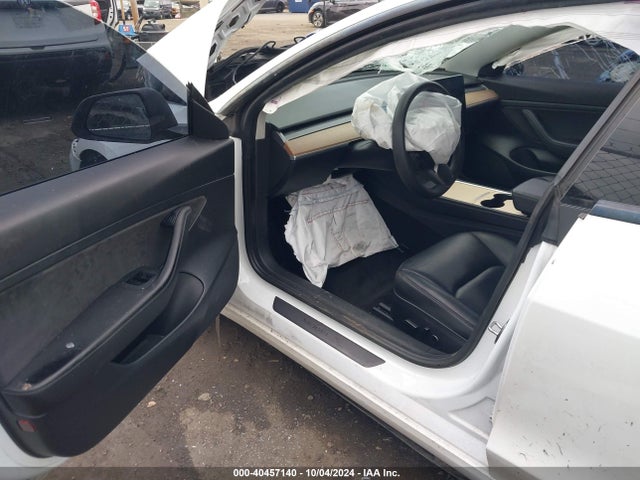 2021 TESLA MODEL 3 5YJ3E1EA4MF870332 Photo 4