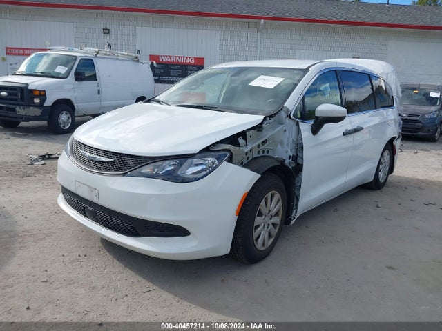 2C4RC1AG5MR568739 Chrysler Voyager L