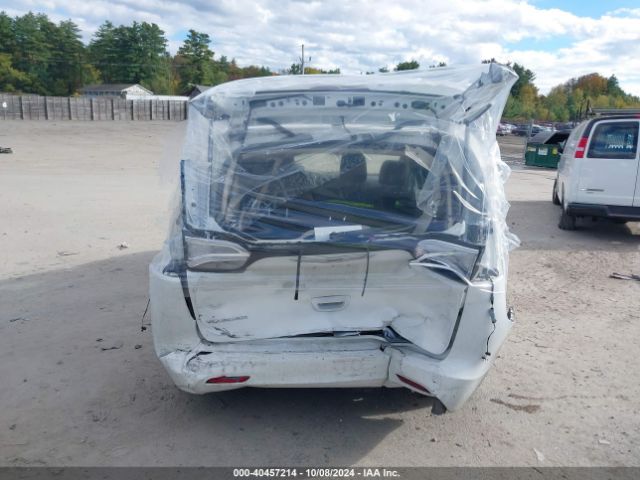 2C4RC1AG5MR568739 Chrysler Voyager L