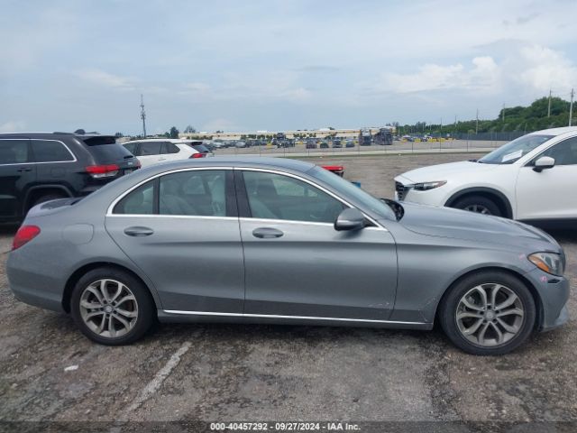 55SWF4JB4FU087961 Mercedes-Benz C 300 Luxury/sport