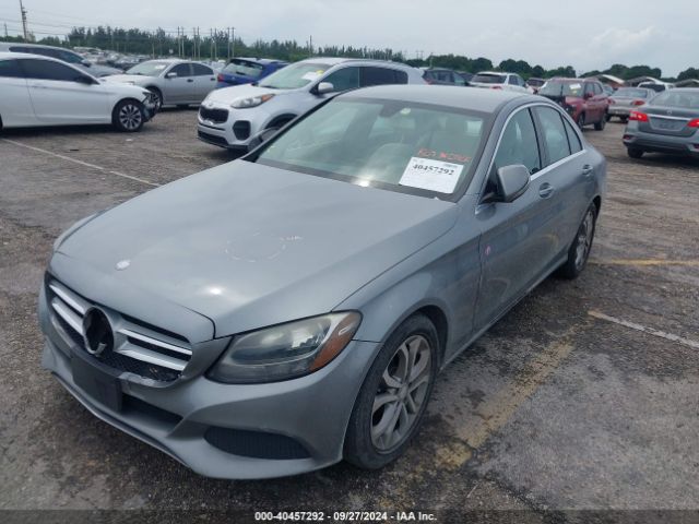 55SWF4JB4FU087961 Mercedes-Benz C 300 Luxury/sport