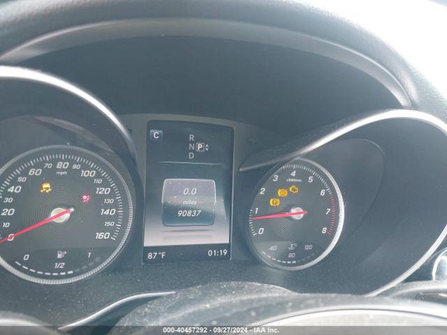 55SWF4JB4FU087961 Mercedes-Benz C 300 Luxury/sport